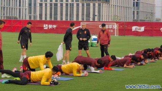 杨明洋坦言磨合不是问题 塞尔吉尼奥自信能作念得更好
