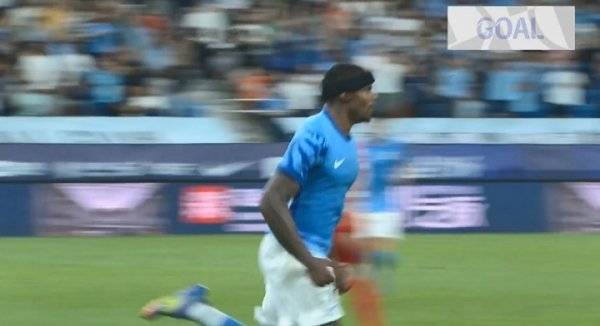 新鹏城2-0特出梅州！加西亚射门被扑，韦斯利补射完成双响