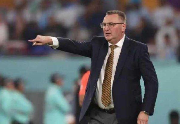 波兰2名帅均无缘国足！1东谈主未报名+1东谈主遭淘汰 网友：径直请董路吧