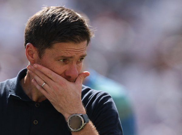 阿隆索麾下球队2次对阵利物浦王人落败，打进0球丢5球