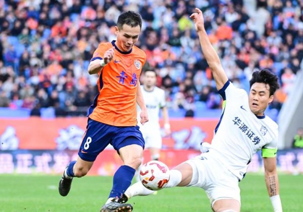 有李霄鹏必保级？海牛来岁难了！邓卓翔东谈主在江湖 教学：骂声一派