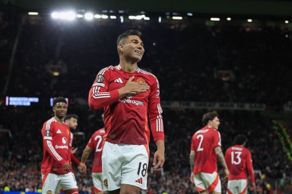 记者：曼联可能为卡塞米罗提供1+1契约，但球员需吸收大幅降薪