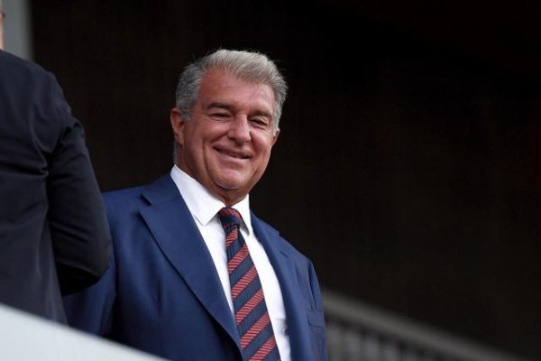 拉波尔塔：咱们但愿取得初次使用许可，本周日重返诺坎普球场