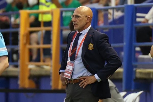 厚实！西班牙近13届天下杯都插足决赛圈，仅4支球队作念到