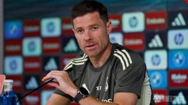 跟队记者：皇马欧冠惨败枪手后关系阿隆索，并已入部属手备战德比