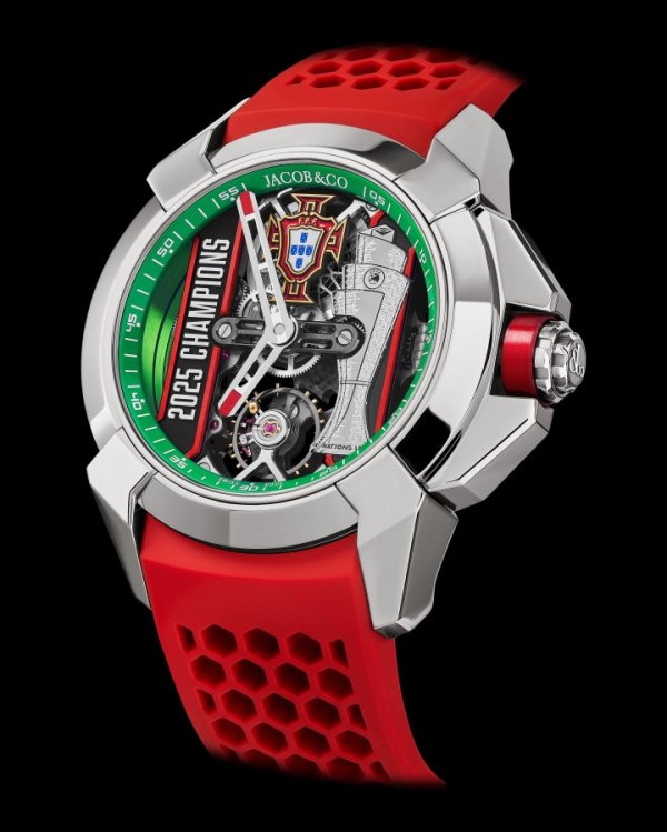 葡媒：C罗向葡萄牙队友拯救夺冠记挂腕表 已将若塔腕表寄给其家东谈主